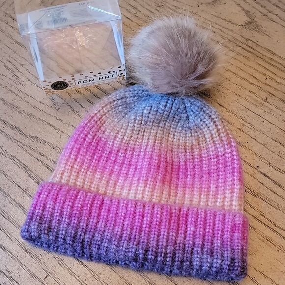 Cute knit pom pom hat beanie rainbow ombre NWT 💗💜 - Picture 1 of 7